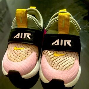 Nike Air Max size 5C